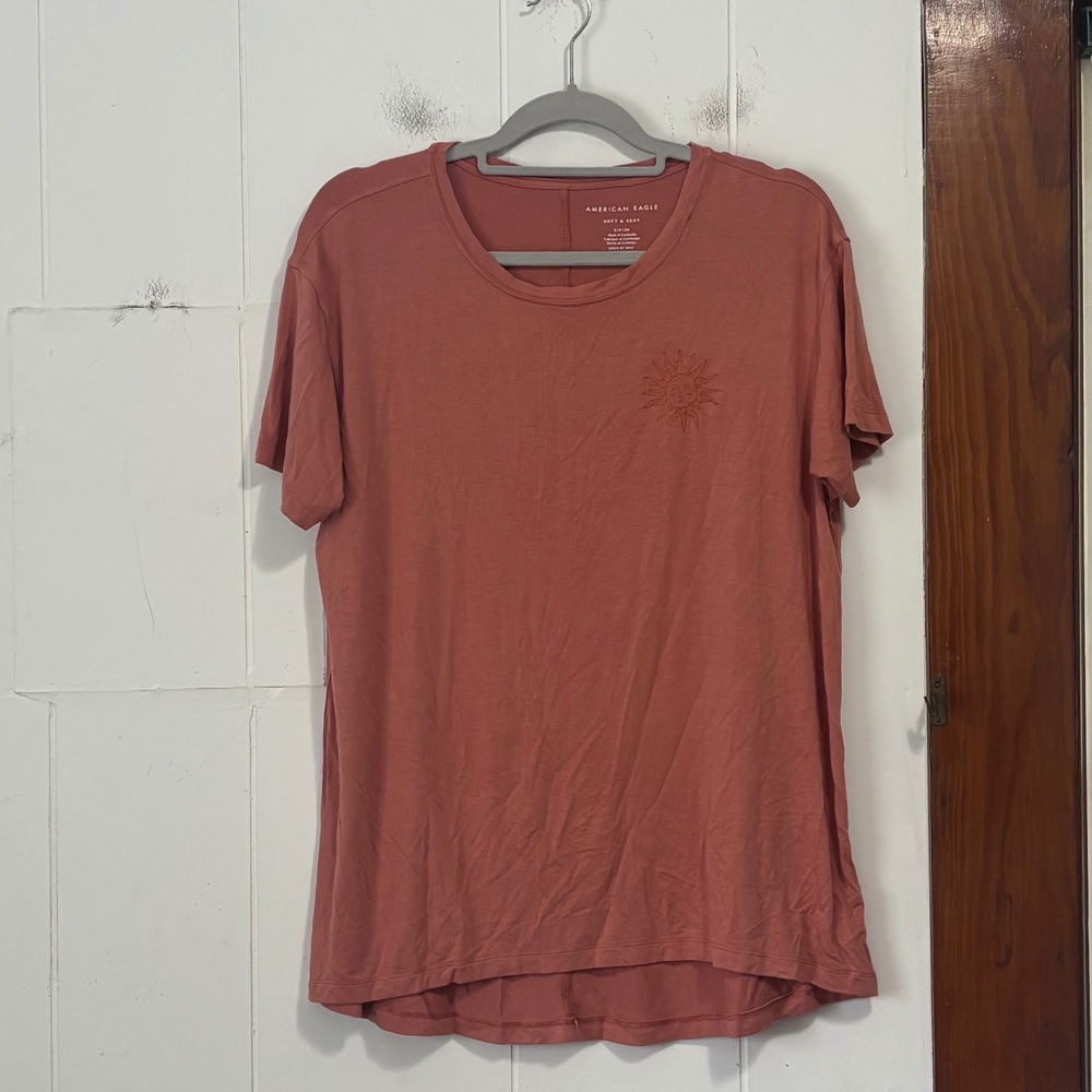 American Eagle Soft & Sexy Terracotta Sun Embroidered Graphic Tee Small